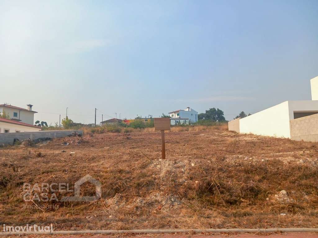 Lote para construção em Tamel (São Veríssimo) - Barcelos - Grande imagem: 3/5