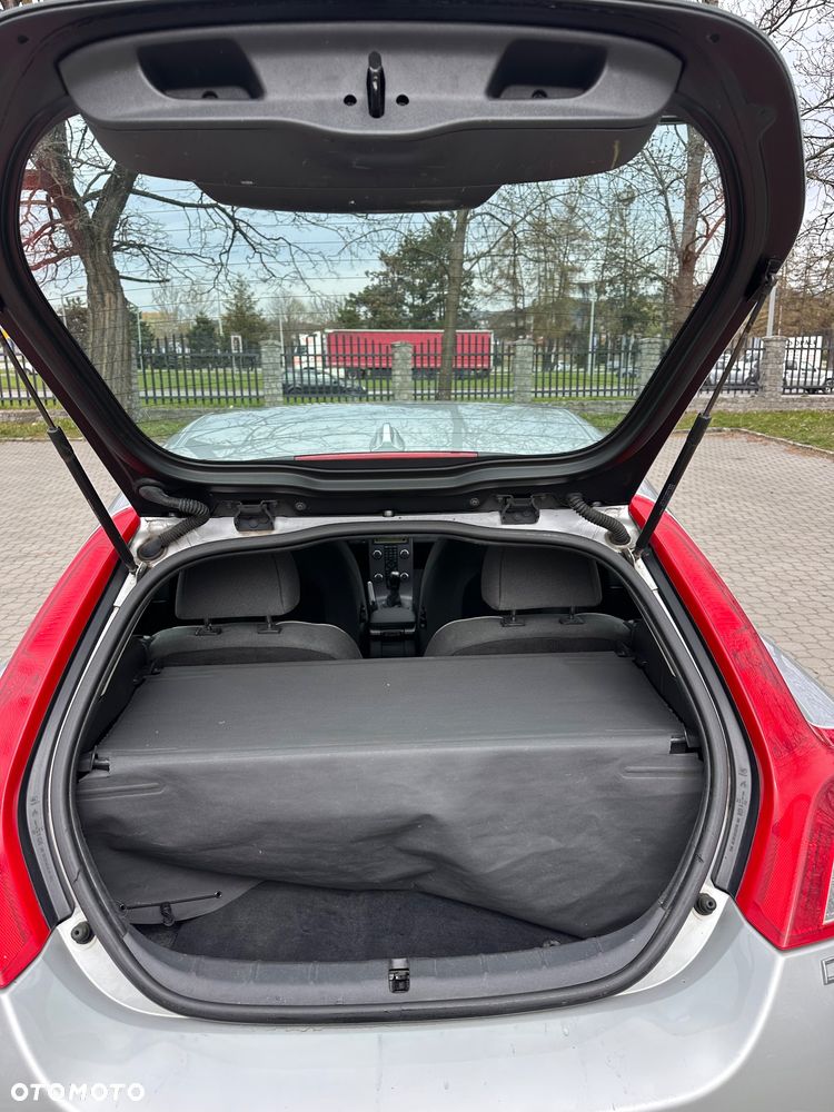 Volvo C30 D2 Edition Pro - 19