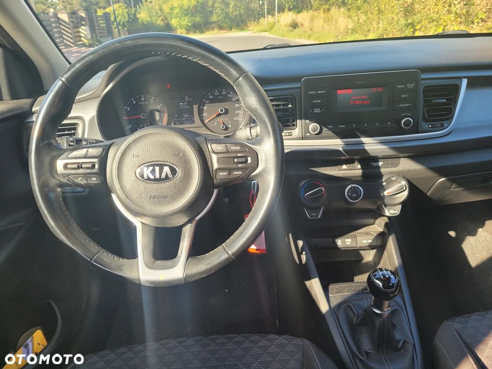 Kia Rio - 10