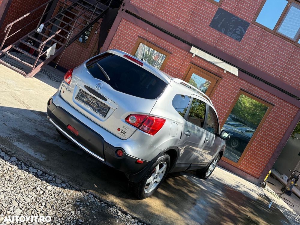 Nissan Qashqai+2 - 3