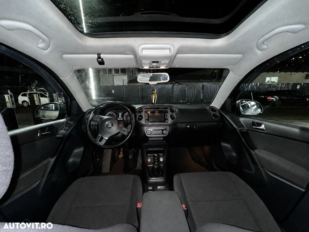 Volkswagen Tiguan - 4