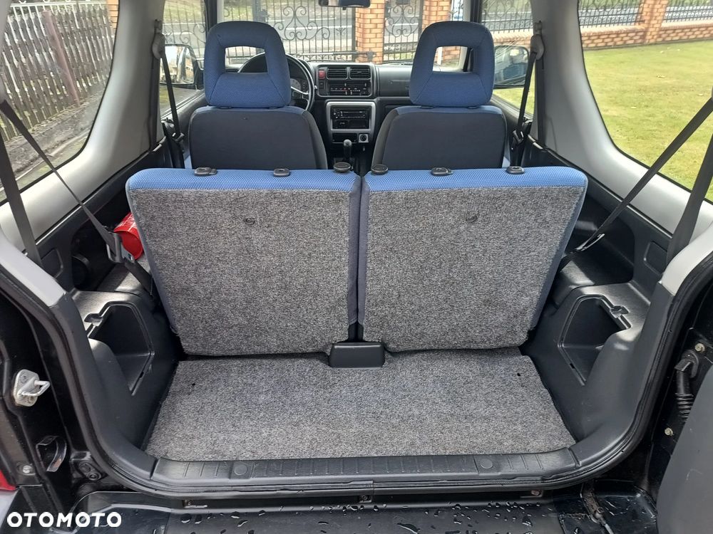 Suzuki Jimny 1.3 - 10