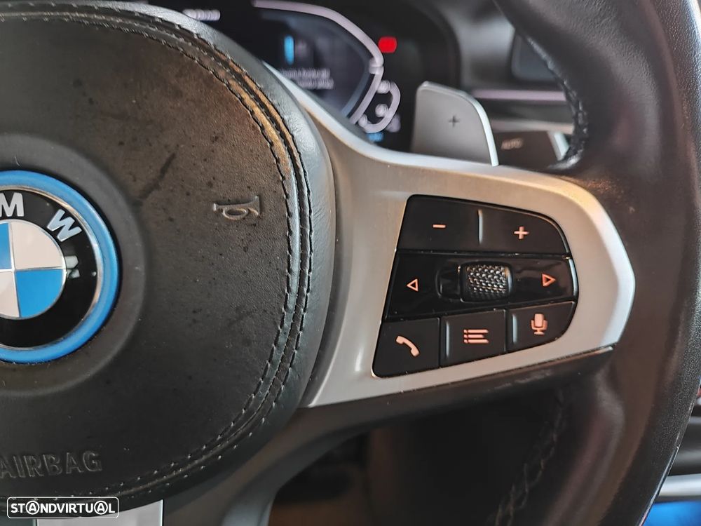 BMW 530 e Pack M - 30