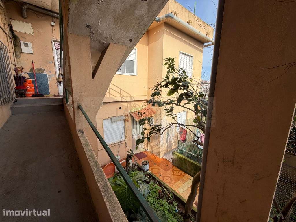 Prédio Residencial + Armazém com 1000m² na Arroja, Odivelas - Local... - Grande imagem: 5/21