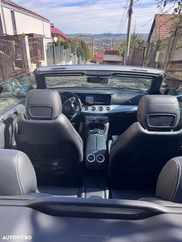 Mercedes-Benz E - 12