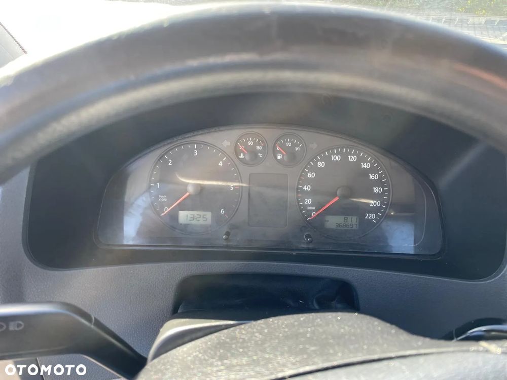 Volkswagen Transporter - 10