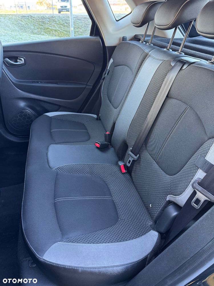 Renault Captur 1.5 dCi Limited EDC - 9