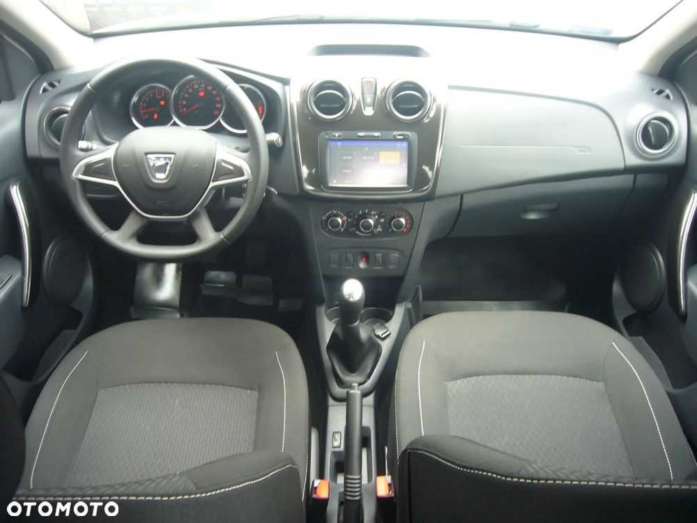 Dacia Sandero 0.9 TCe SL Celebration S&S - 15