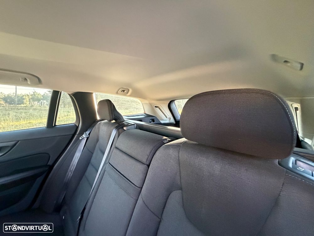 Volvo V60 D3 Geartronic Momentum Core - 19