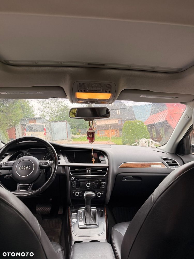 Audi A4 Limousine - 7