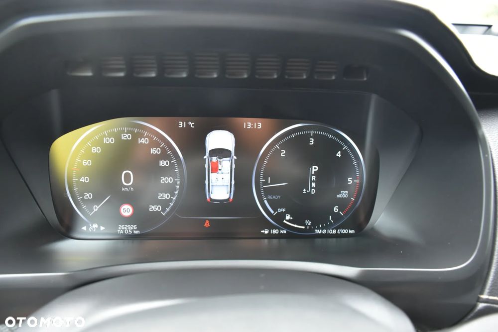 Volvo XC 90 D5 SCR AWD R-Design - 24
