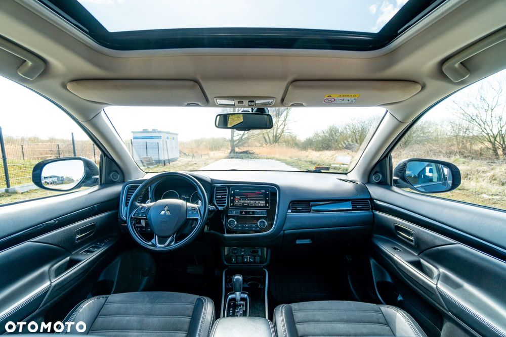 Mitsubishi Outlander 2.0 Intense 2WD CVT - 23