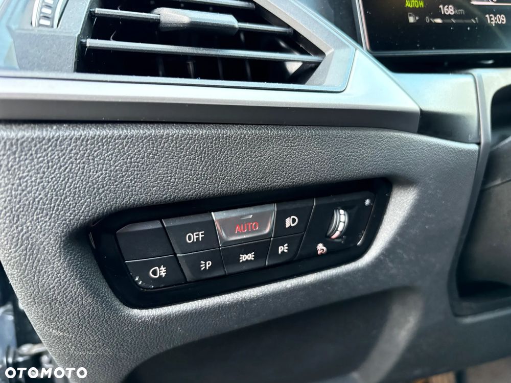 BMW Seria 3 318d Business Edition - 35