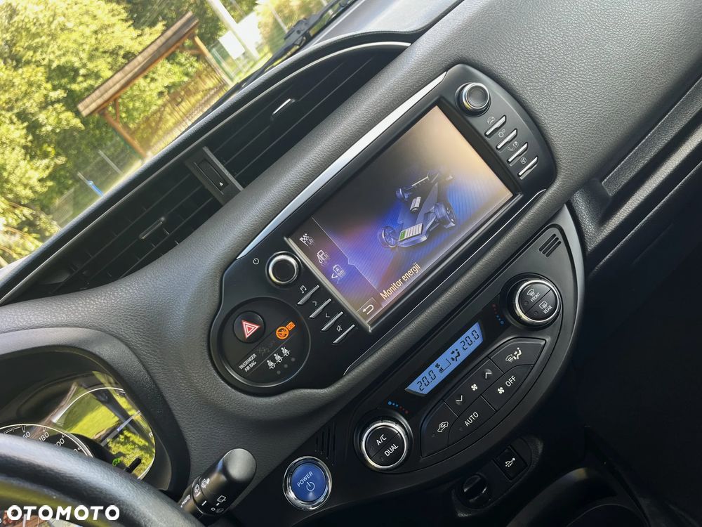 Toyota Yaris ver-hybrid-1-5-vvt--i-comfort - 18