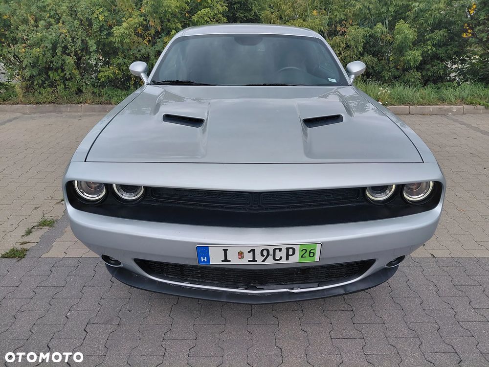 Dodge Challenger - 17
