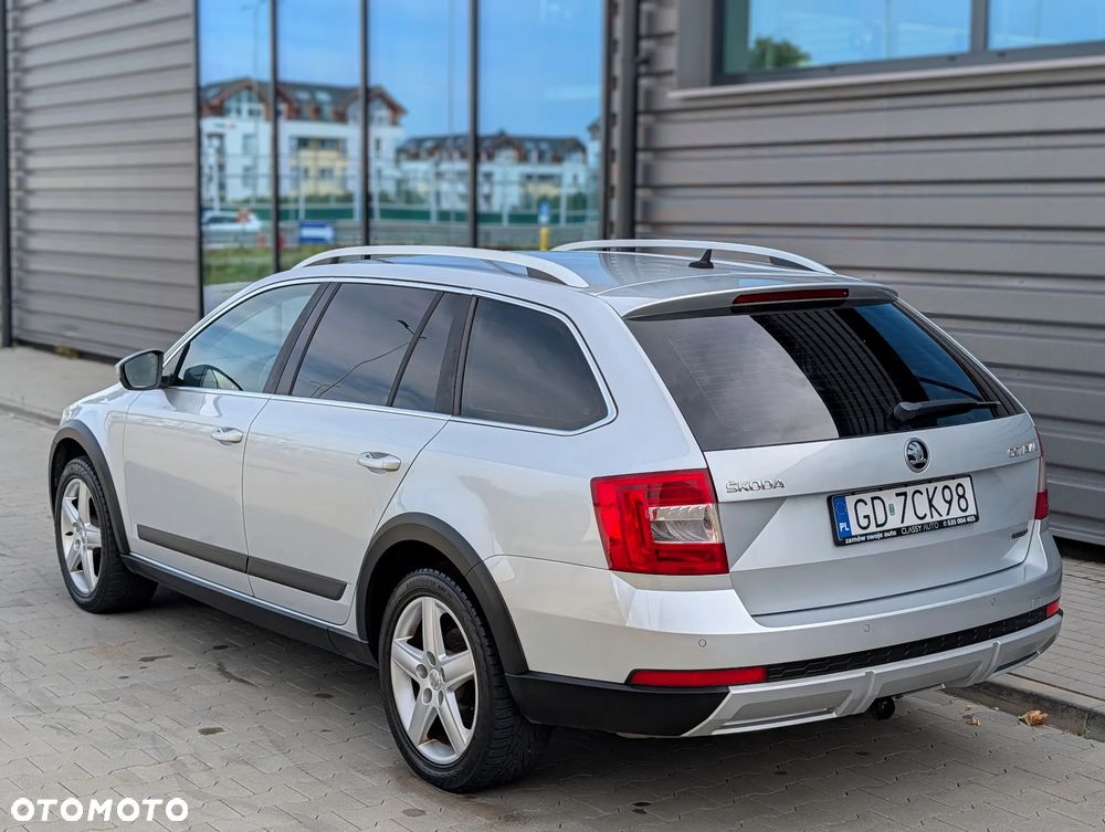 Skoda Octavia 1.8 TSI (Green tec) 4x4 DSG Scout - 2