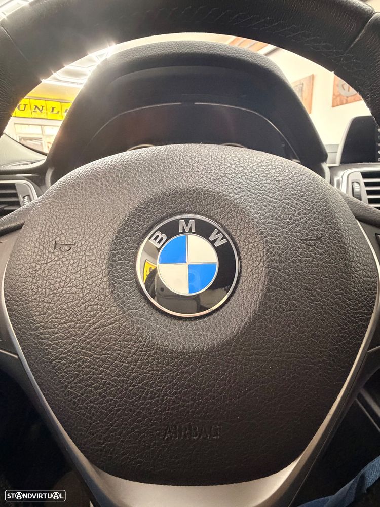 BMW 330 e iPerformance Line Luxury - 51