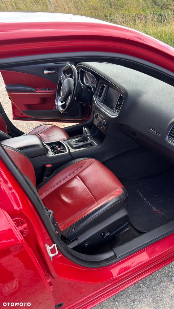 Dodge Charger 5.7 V8 RT - 5