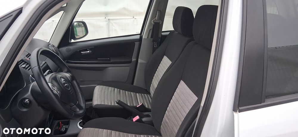 Suzuki SX4 1.6 VVT 4x4 Comfort - 12