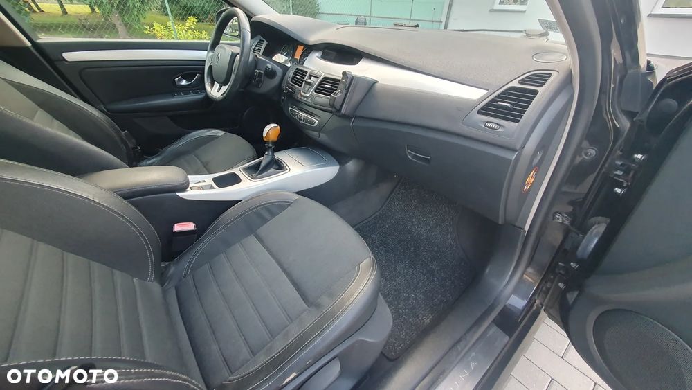 Renault Laguna - 8