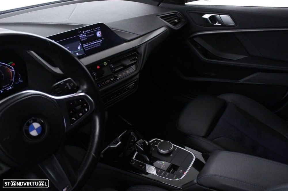 BMW 116 d Pack Desportivo M Auto - 34