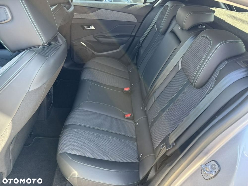 Peugeot 308 1.5 BlueHDi Style S&S EAT8 - 24