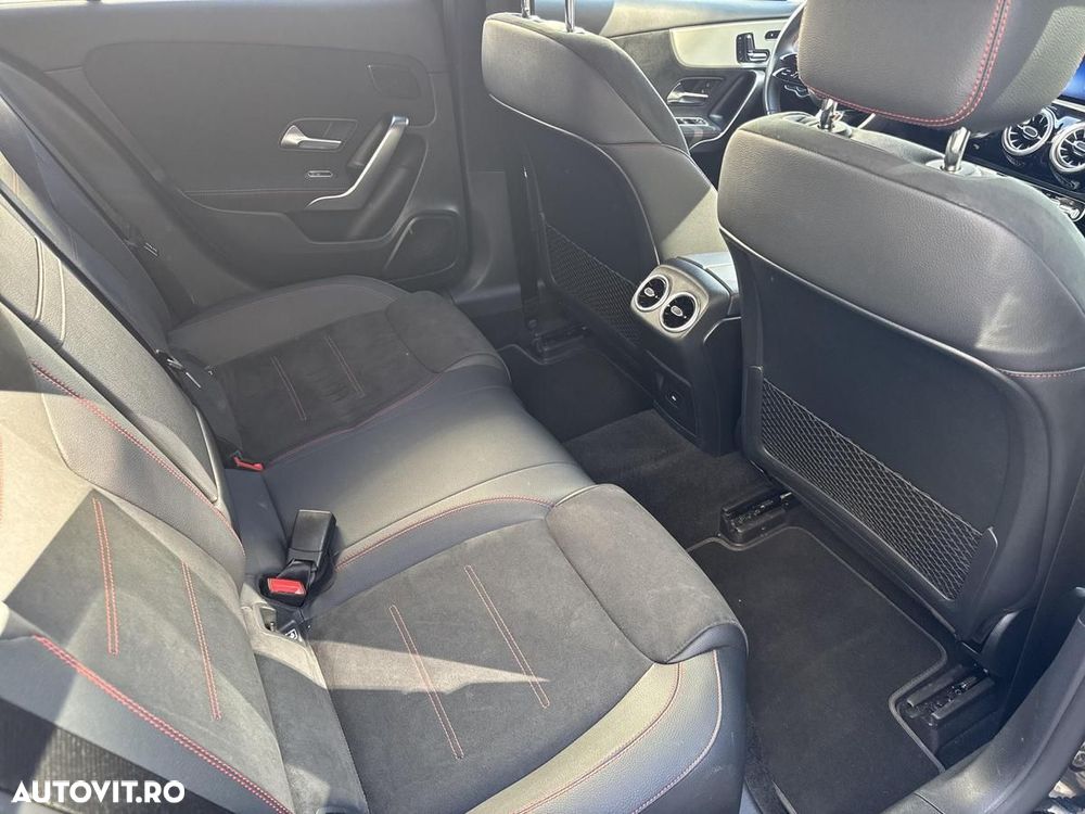 Mercedes-Benz A 200 Sedan MHEV 7G-DCT - 13