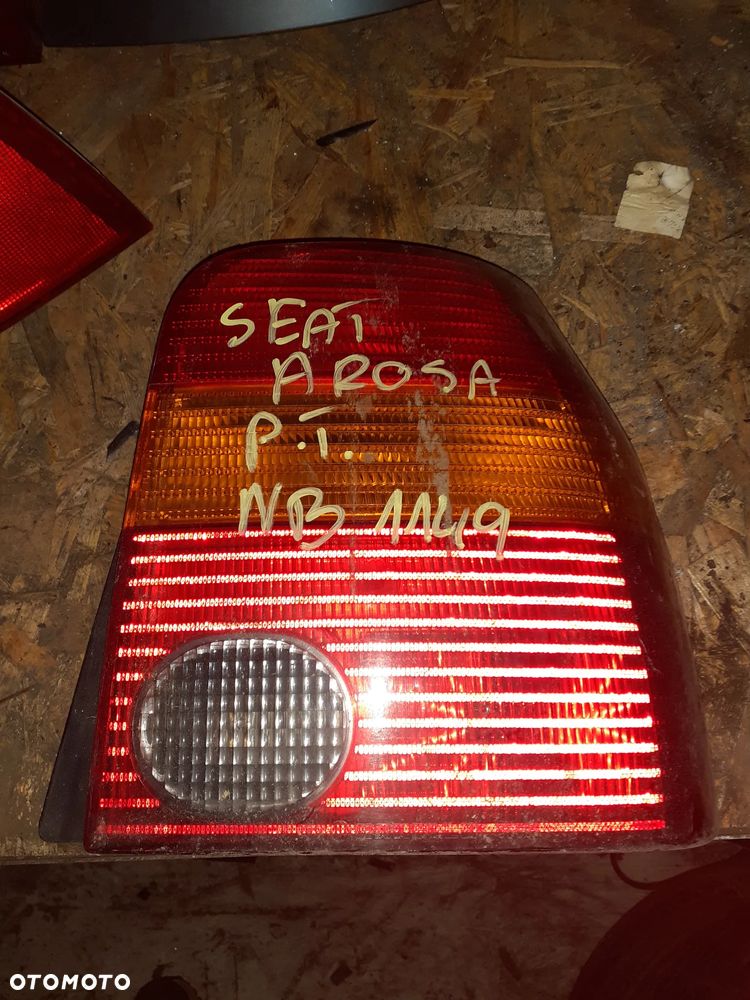 LAMPA TYLNA TYŁ PRAWY PRAWA SEAT AROSA - 1
