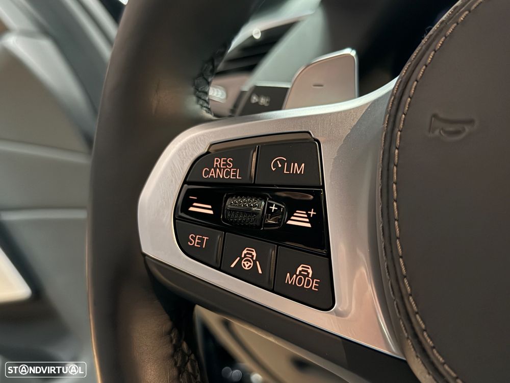 BMW X5 45 e xDrive Pack M - 12