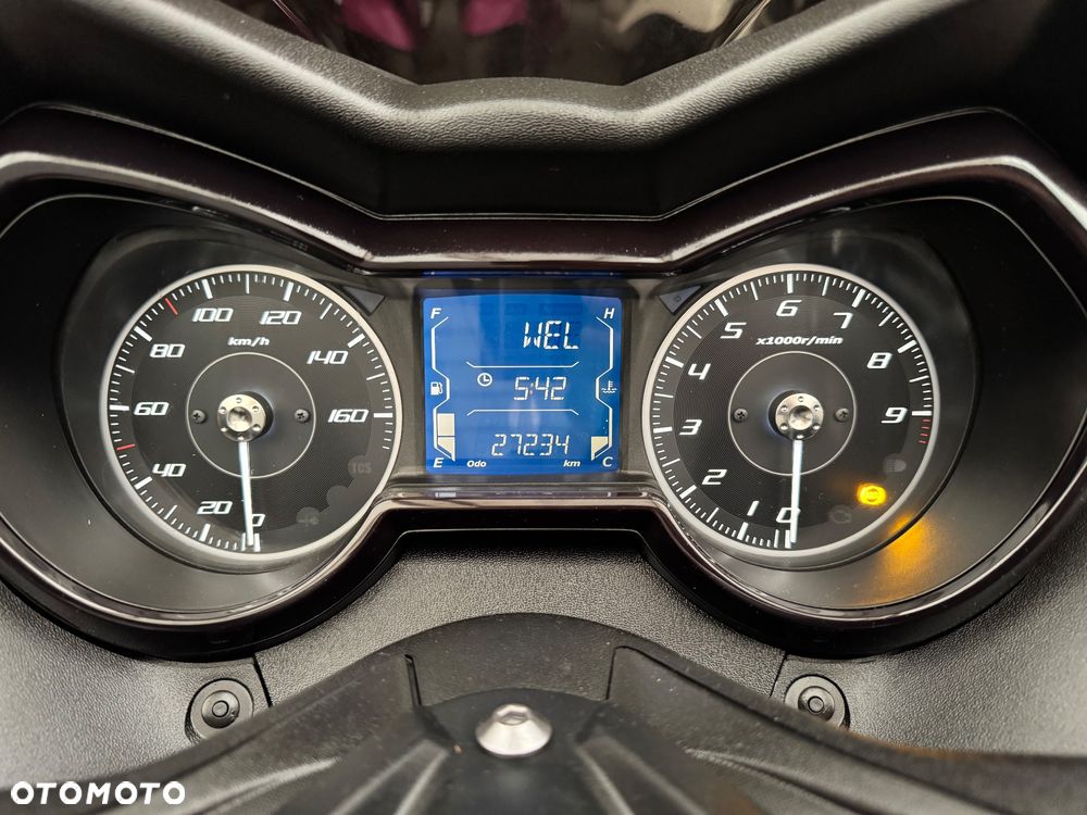 Yamaha X-max - 13