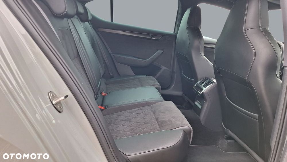 Skoda Superb 1.5 TSI Sportline DSG - 11