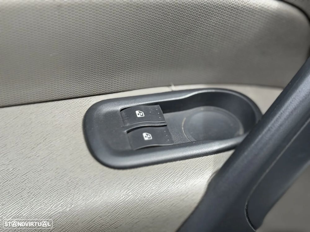 Renault KANGOO 1.5 DCI C/ AC + EXTRAS NACIONAL - 16