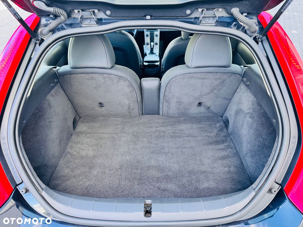 Volvo C30 D3 Summum - 9