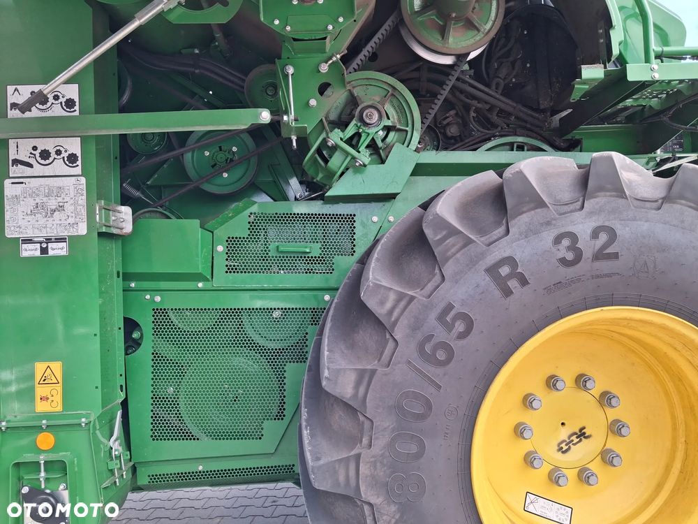 John Deere T560i - 17
