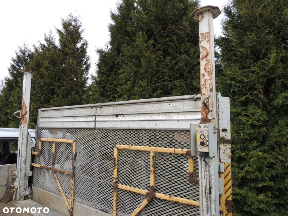 Skrzynia ładunkowa z platformą elektryczną - 8