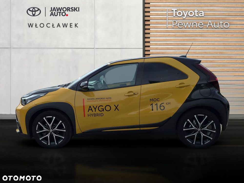 Toyota Aygo X Hybrid 1.5 Style e-CVT - 2