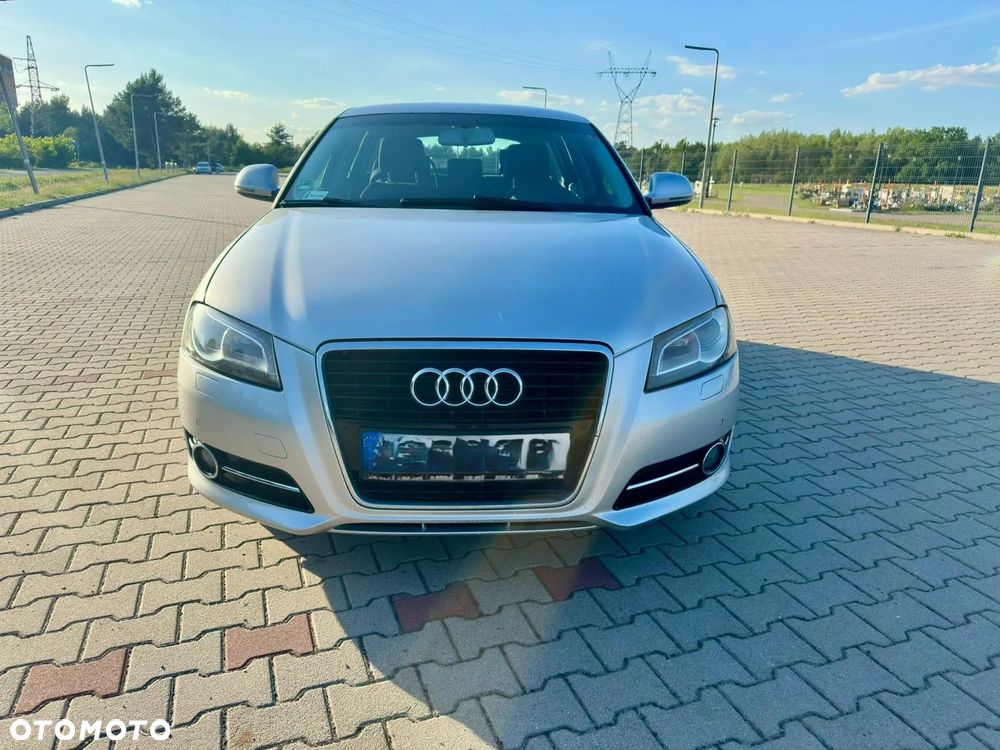 Audi A3 Sportback 2.0 TDI DPF Ambition - 2