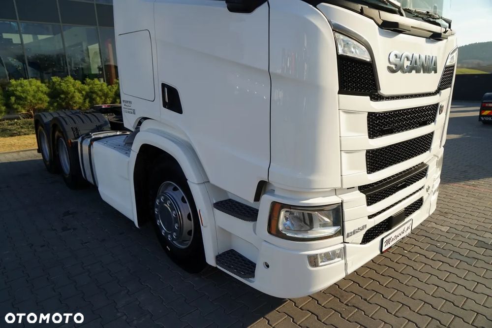 Scania R 650 / V8 / 6x4 / HYDRAULIKA /  DMC: 100.000 KG / I-PARK COOL / 3 OSIOWY CIĄGNIK SIODŁOWY / OPONY 100% - 10