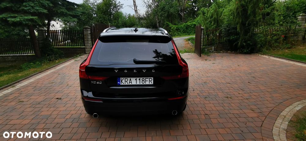 Volvo XC 60 B4 D AWD Geartronic Momentum Pro - 9
