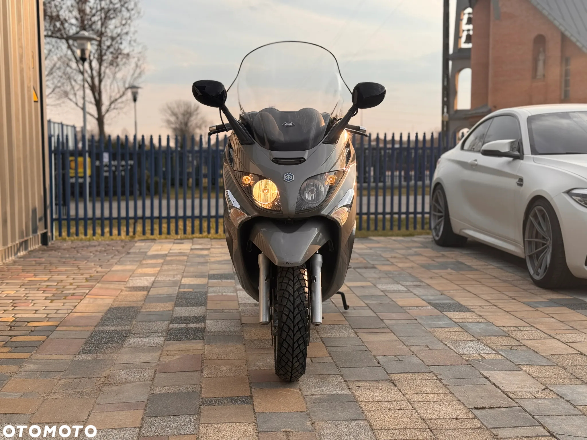 Piaggio Xevo - 2