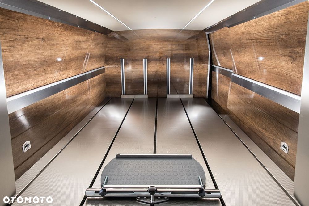 Zabudowa funeralna karawan pogrzebowy Vito - 6