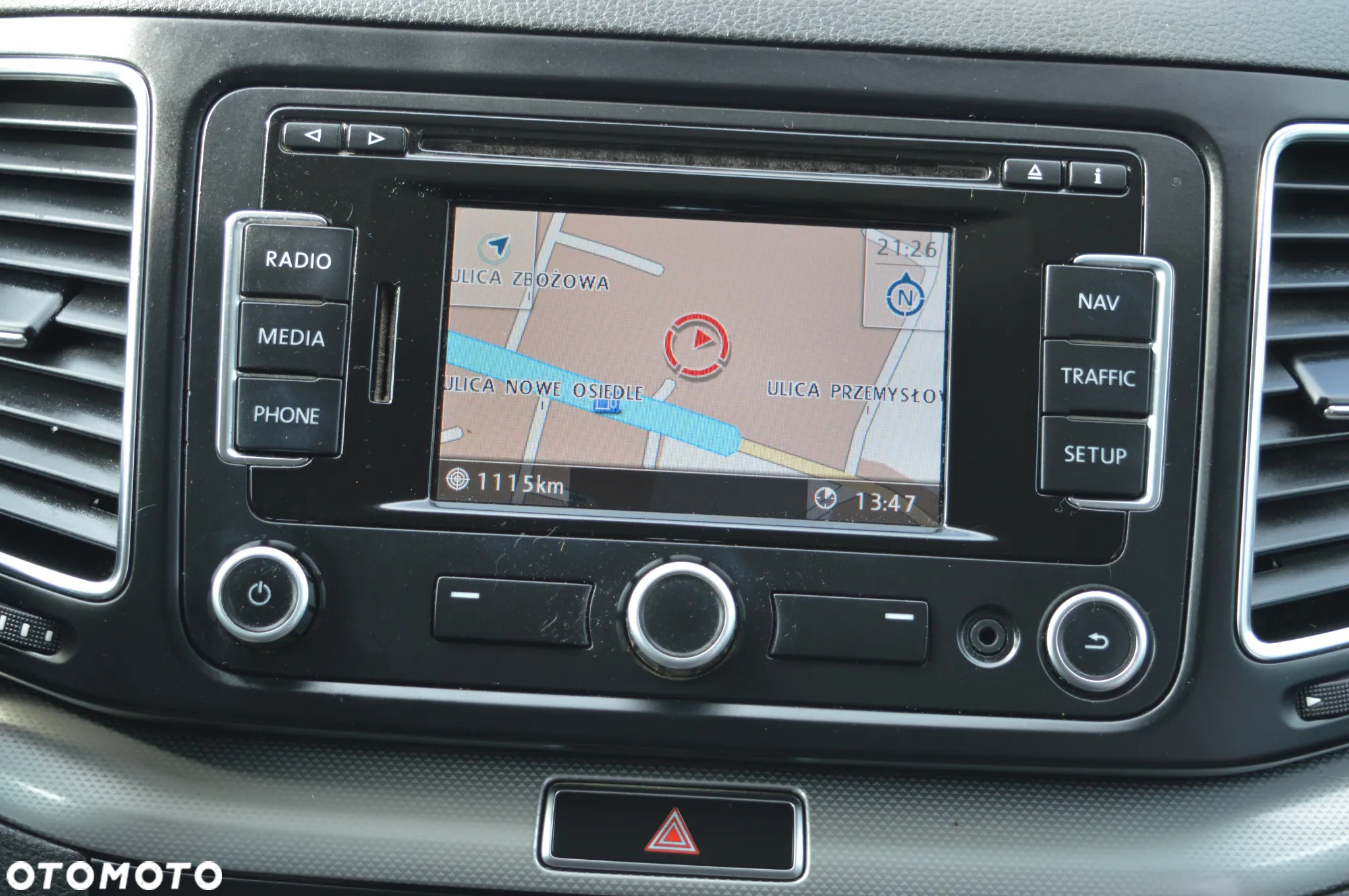 Volkswagen Sharan 2.0 TDI DSG BlueMotion Technology Comfortline - 15