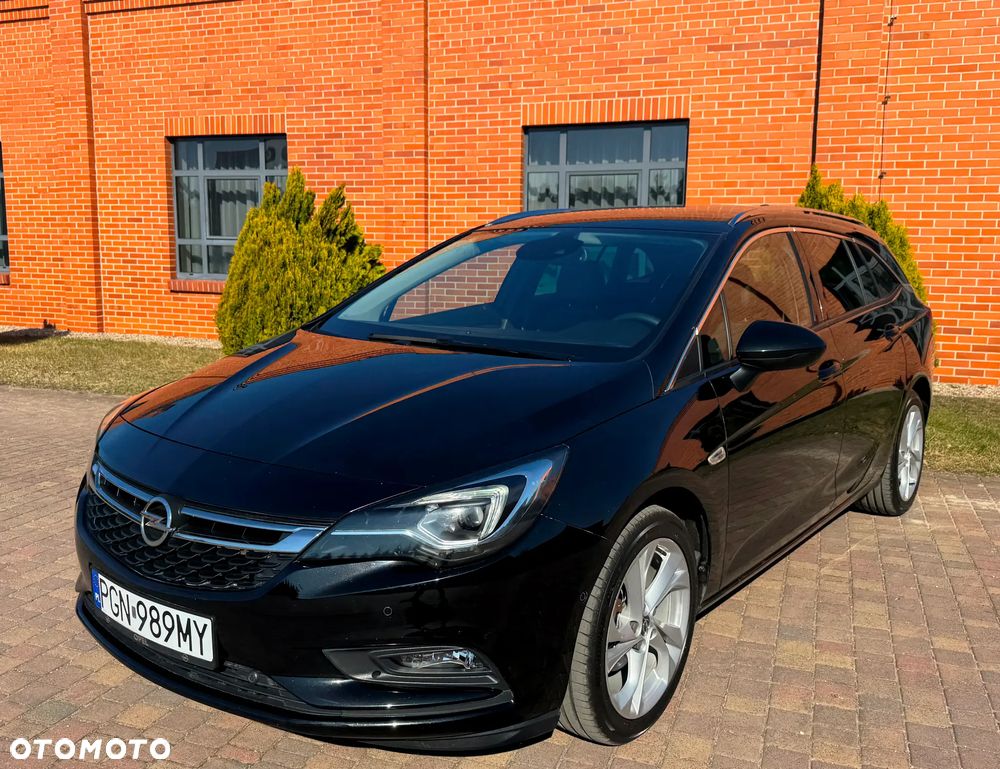 Opel Astra 1.6 CDTI Cosmo - 1