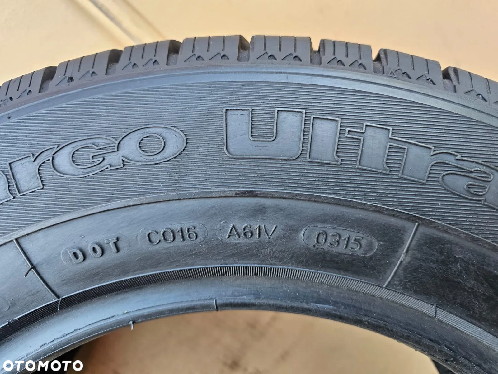 (O83) 215/65R15C 104/102T 8,2mm 15r BUS / GoodYear Cargo UltraGrip Cug-2 - 5