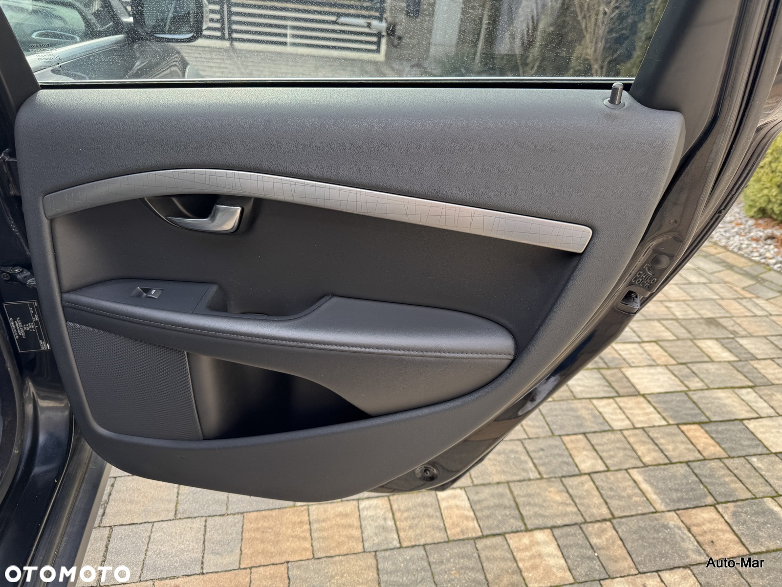 Volvo XC 70 D4 Momentum - 28