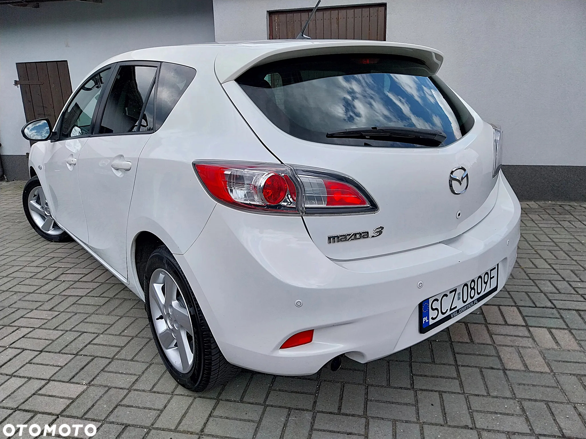 Mazda 3 1.6 Exclusive + - 3