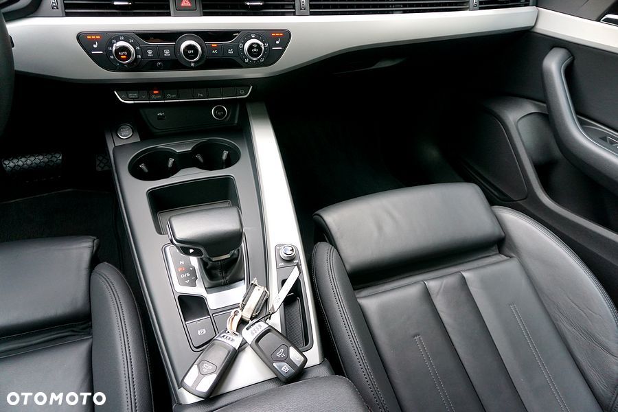 Audi A4 Avant 35 TFSI S tronic S line - 36
