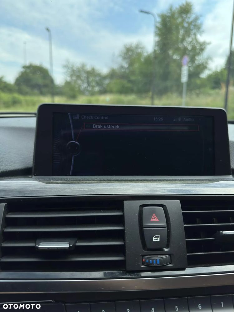 BMW Seria 3 328i xDrive Sport-Aut Luxury Line - 18