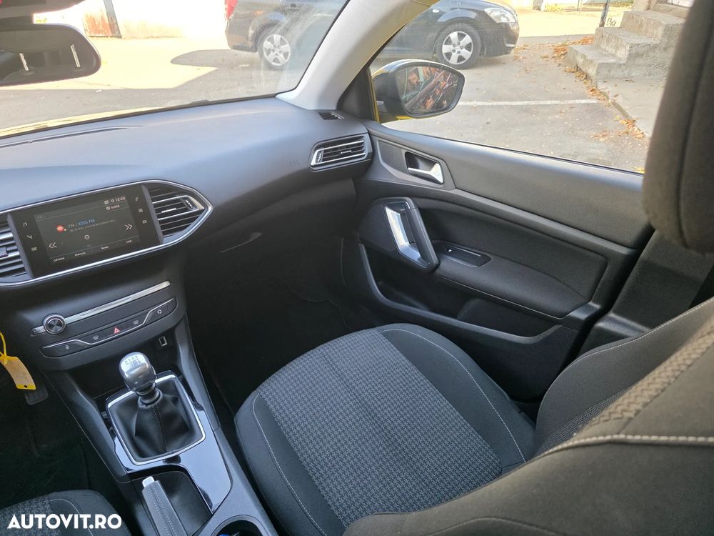Peugeot 308 1.2L PureTech S&S BVM6 Allure - 15