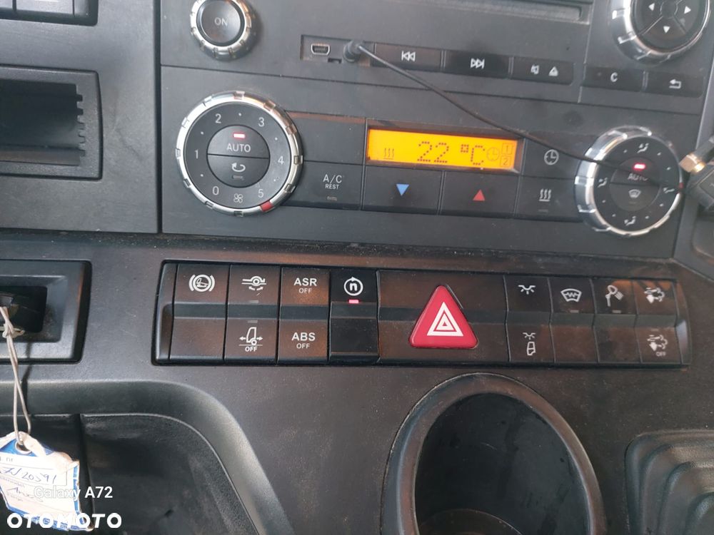 Mercedes-Benz AROCS - 25